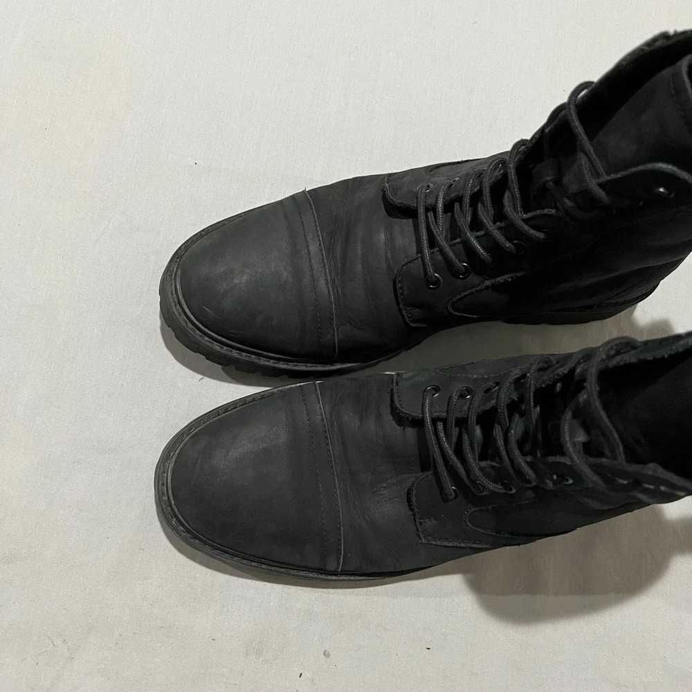 Calvin Klein Lorenzo Mens Black Suede Leather Lace Up Lug Sole Combat Boots 10